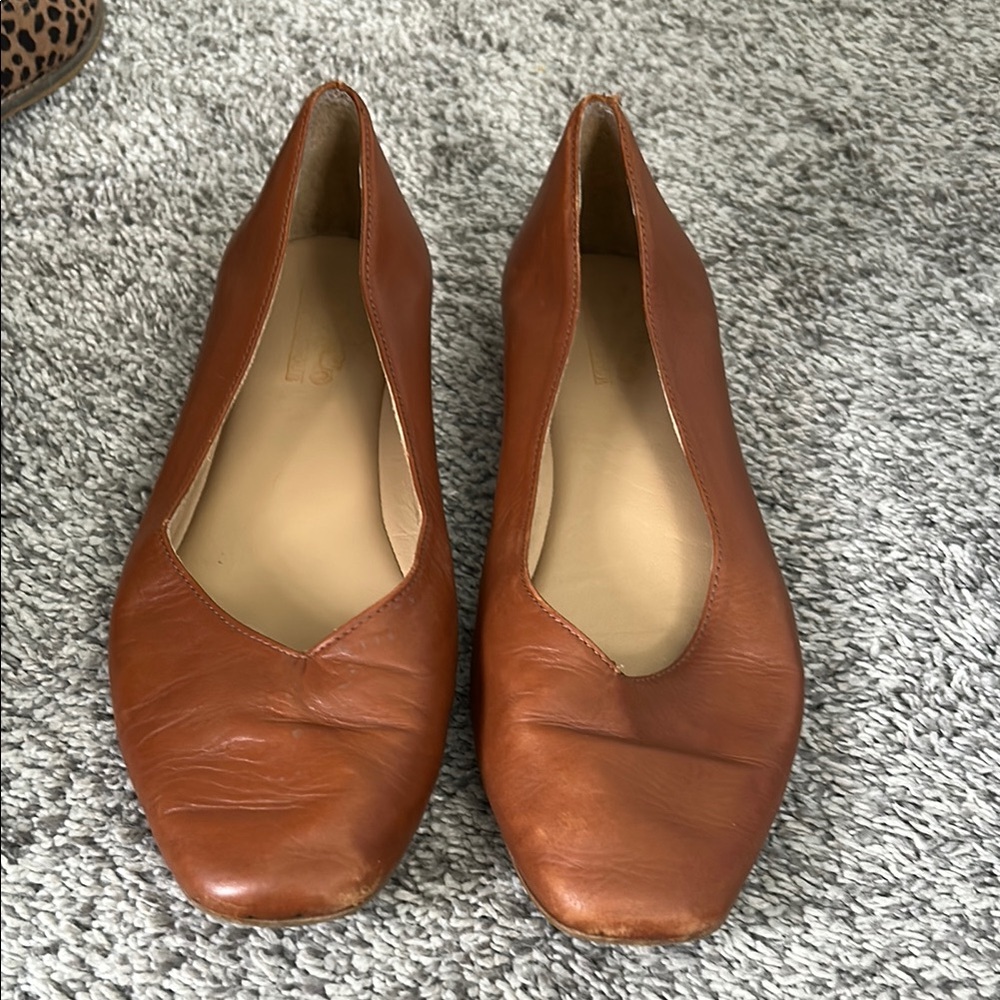 Women's Brown Leather Flats